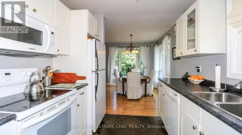 15 Murray Street Orillia ON L3V 2L8