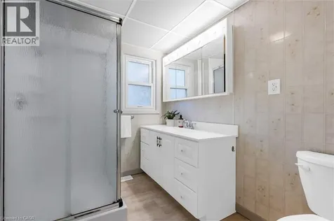 11 Ford Street Hamilton ON L8N 2P4