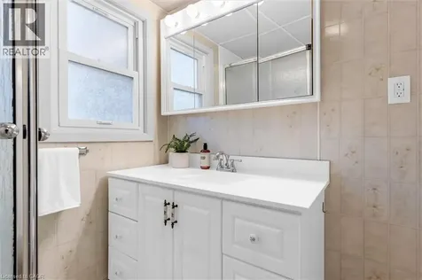 11 Ford Street Hamilton ON L8N 2P4