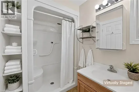 272 Cope Street Hamilton ON L8H 5B5