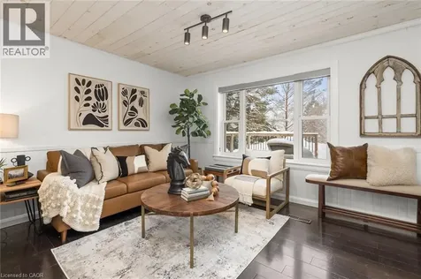 469 Rowanwood Road Huntsville ON P0B 1M0