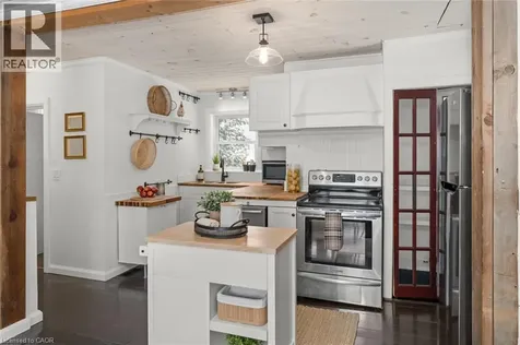 469 Rowanwood Road Huntsville ON P0B 1M0