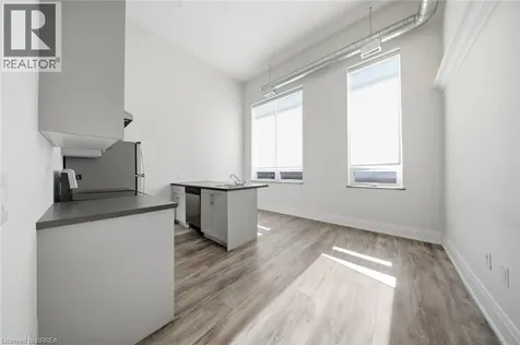 11 Queen Street Brantford ON N3T 3B1