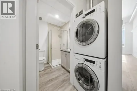 11 Queen Street Brantford ON N3T 3B1