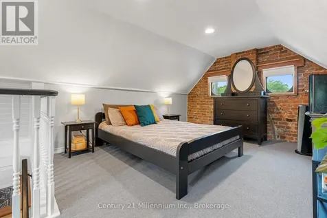 176 5th A Street East Owen Sound ON N4K 1C5