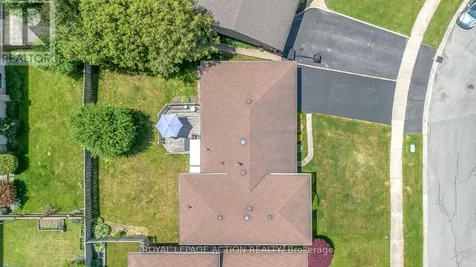 19 Pippin Drive Brantford ON N3R 5V8
