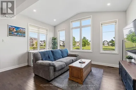 129 Hackamore Crescent Ottawa ON K0A 2Z0