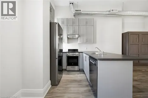 11 Queen Street Brantford ON N3T 3B1