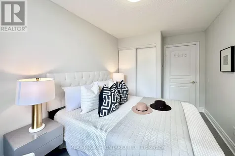 5 Northtown Way Toronto (willowdale East) ON M2N 7A1