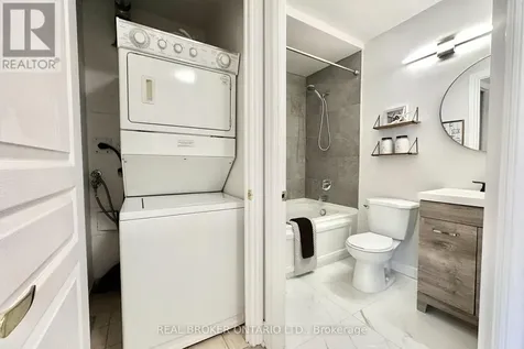 5 Northtown Way Toronto (willowdale East) ON M2N 7A1