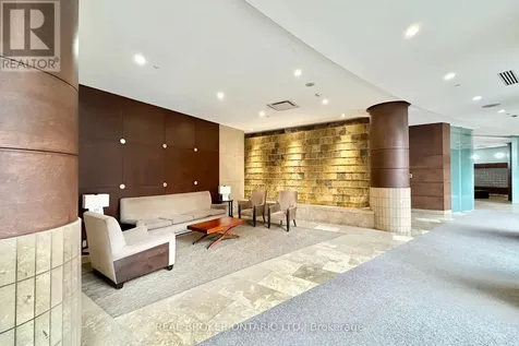 5 Northtown Way Toronto (willowdale East) ON M2N 7A1