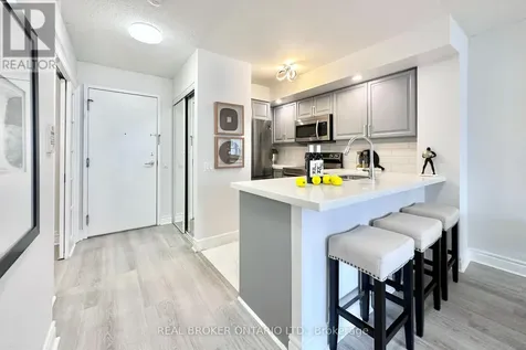 5 Northtown Way Toronto (willowdale East) ON M2N 7A1