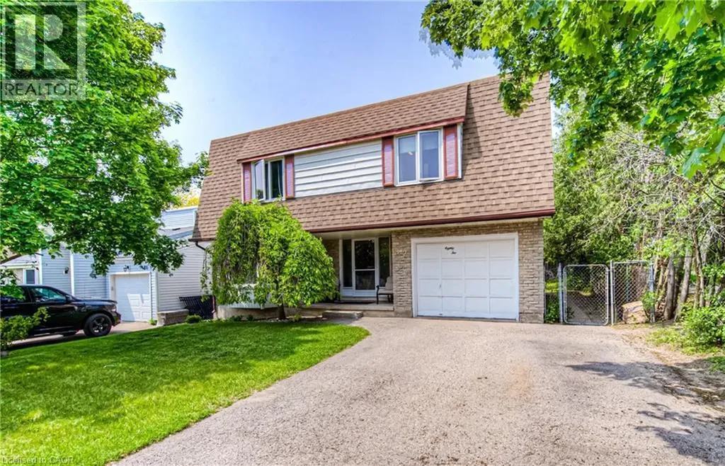 82 Roseneath Crescent Kitchener ON N2E 1V9