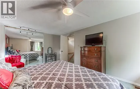 82 Roseneath Crescent Kitchener ON N2E 1V9