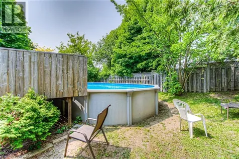 82 Roseneath Crescent Kitchener ON N2E 1V9