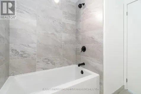 31 Huron Street Collingwood ON L9Y 1C3