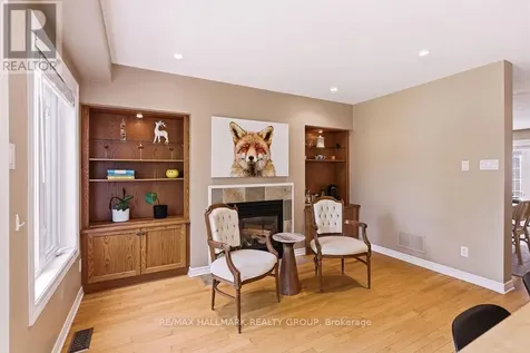 983 Markwick Crescent Ottawa ON K4A 4X9