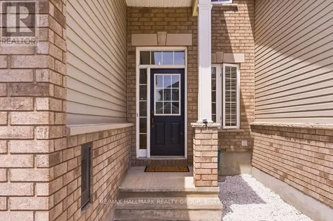 983 Markwick Crescent Ottawa ON K4A 4X9