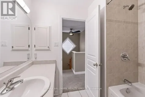 983 Markwick Crescent Ottawa ON K4A 4X9