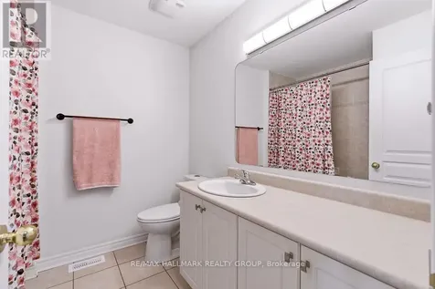 983 Markwick Crescent Ottawa ON K4A 4X9