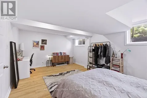 983 Markwick Crescent Ottawa ON K4A 4X9