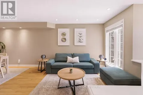 983 Markwick Crescent Ottawa ON K4A 4X9