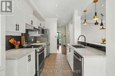 103 Westphalian Avenue Ottawa ON K2V 0A3