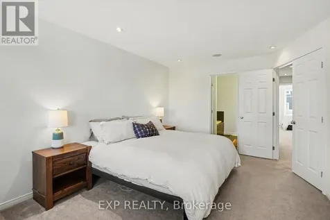 103 Westphalian Avenue Ottawa ON K2V 0A3