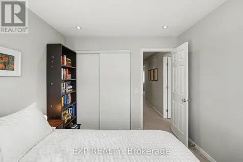 103 Westphalian Avenue Ottawa ON K2V 0A3