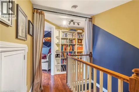 32 Fulton Street Brantford ON N3R 4E5