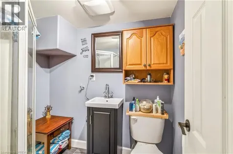 32 Fulton Street Brantford ON N3R 4E5