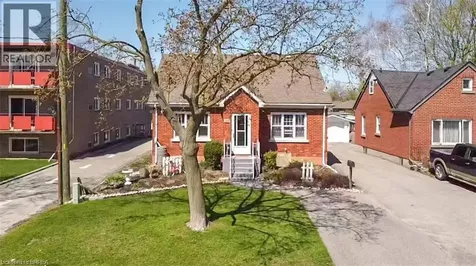 32 Fulton Street Brantford ON N3R 4E5