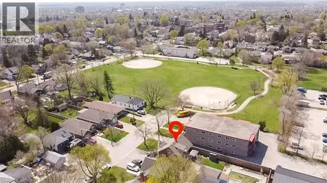 32 Fulton Street Brantford ON N3R 4E5