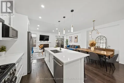 185 Flat Sedge Crescent Ottawa ON K1T 0G9
