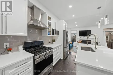 185 Flat Sedge Crescent Ottawa ON K1T 0G9
