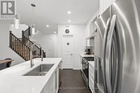 185 Flat Sedge Crescent Ottawa ON K1T 0G9
