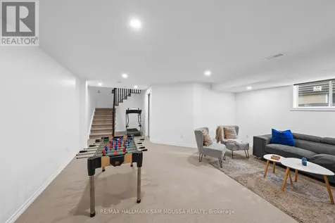 185 Flat Sedge Crescent Ottawa ON K1T 0G9