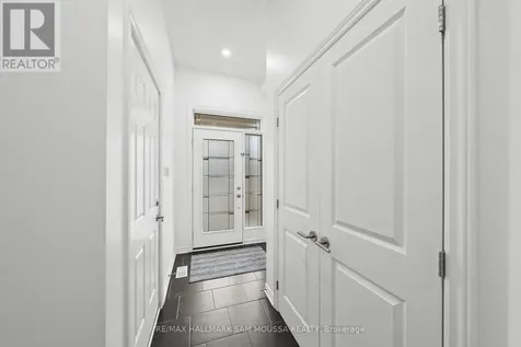 185 Flat Sedge Crescent Ottawa ON K1T 0G9