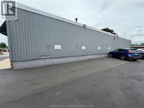 365 Grand Avenue West Chatham ON N7L 1C3