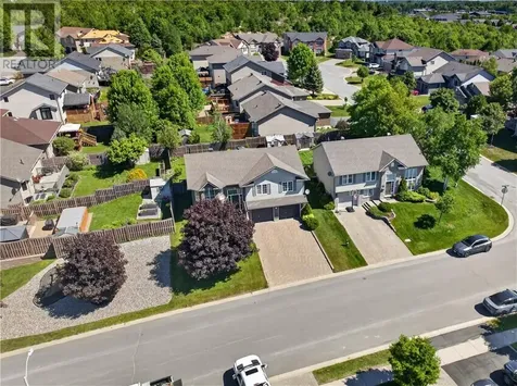 8 Trailview Drive Sudbury ON P3E 6M3
