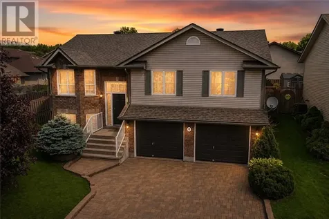 8 Trailview Drive Sudbury ON P3E 6M3