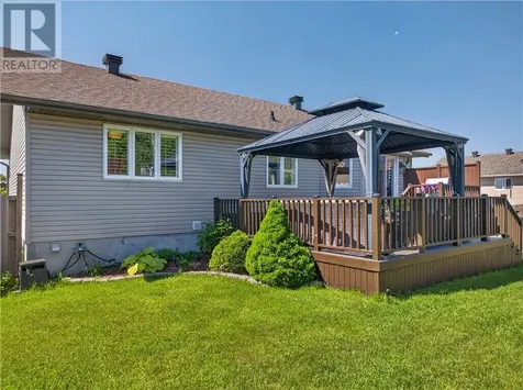 8 Trailview Drive Sudbury ON P3E 6M3