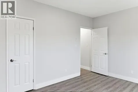 325 Village Grove Tecumseh ON N8N 0B1