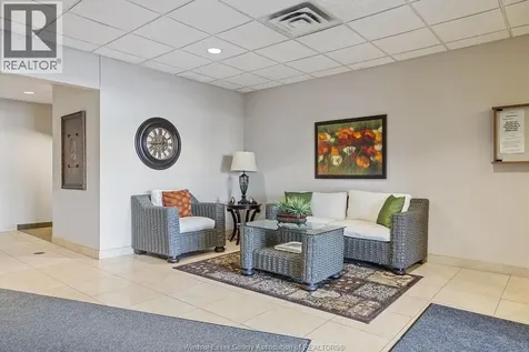 325 Village Grove Tecumseh ON N8N 0B1