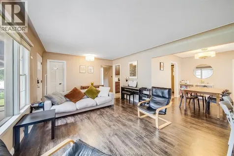 3063 Bruce Avenue Windsor ON N9E 1W3