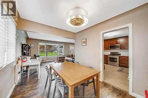 3063 Bruce Avenue Windsor ON N9E 1W3