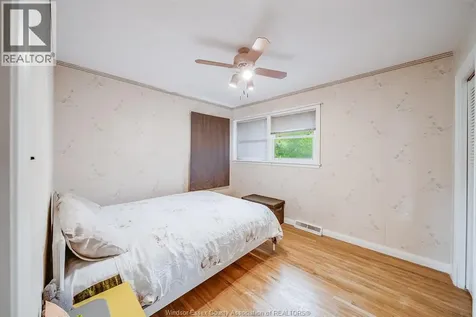 3063 Bruce Avenue Windsor ON N9E 1W3