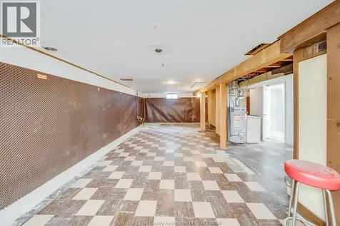 3063 Bruce Avenue Windsor ON N9E 1W3