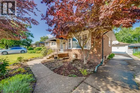3063 Bruce Avenue Windsor ON N9E 1W3