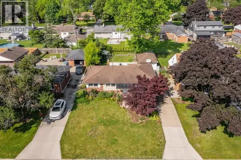 3063 Bruce Avenue Windsor ON N9E 1W3